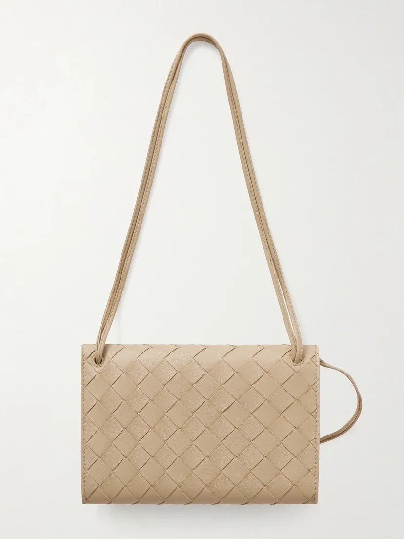 Кожаная сумка-клатч Andiamo intrecciato BOTTEGA VENETA, бежевый — фото 4