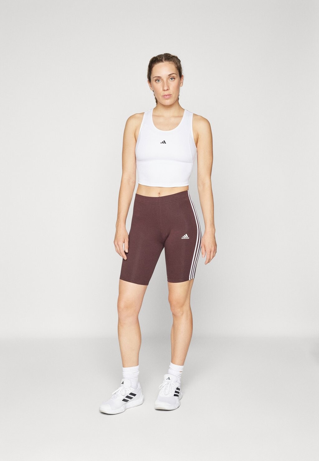 

Леггинсы Essentials 3-Stripes Bike Shorts adidas Sportswear, темно-коричневый