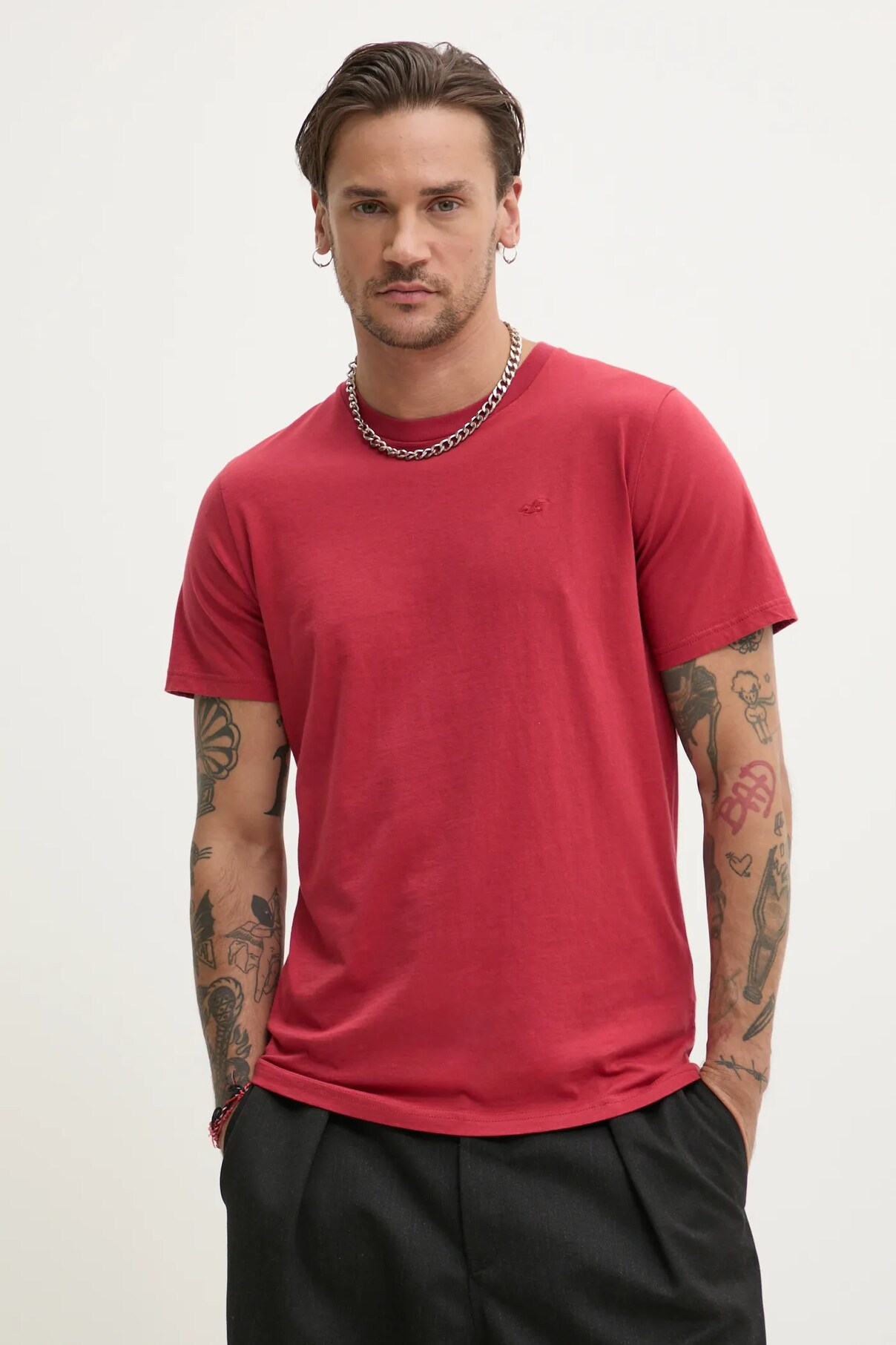 

Футболка из хлопка Hollister Co., красный