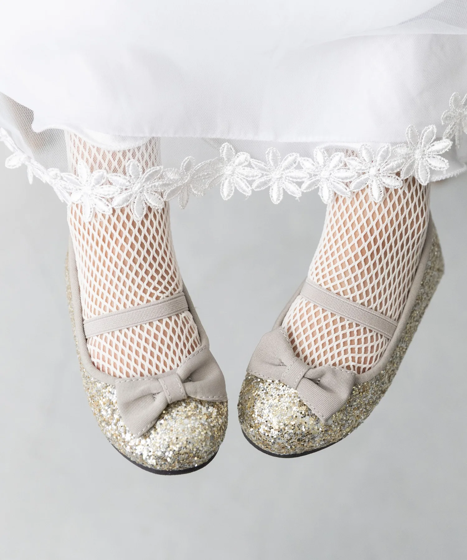 Детские балетки с резинкой и бантом Basic Ribbon mooimooi серебристые