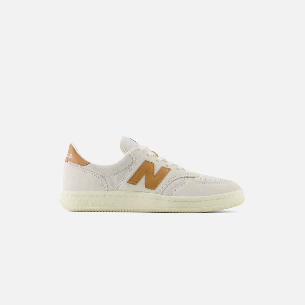 

Кроссовки New Balance T500, цвет Tobacco/Sea Salt/Marine Blue