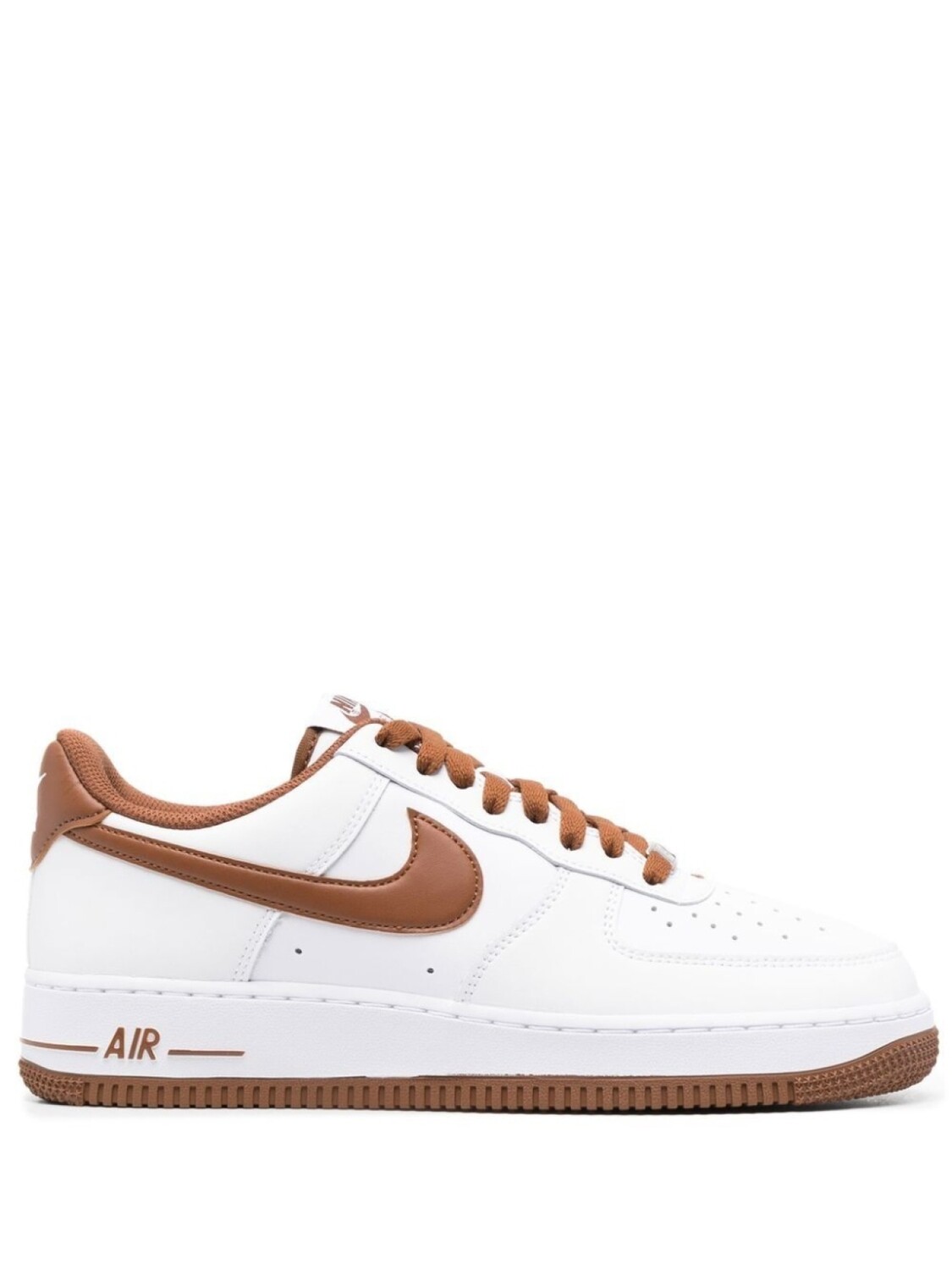 

Кроссовки на шнуровке Nike, белый