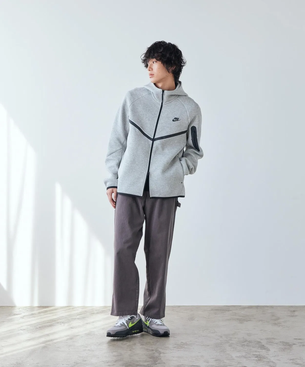 Куртка Nike Tech Men's Full-Zip Windrunner Hoodie, тёмно-серый — фото 4