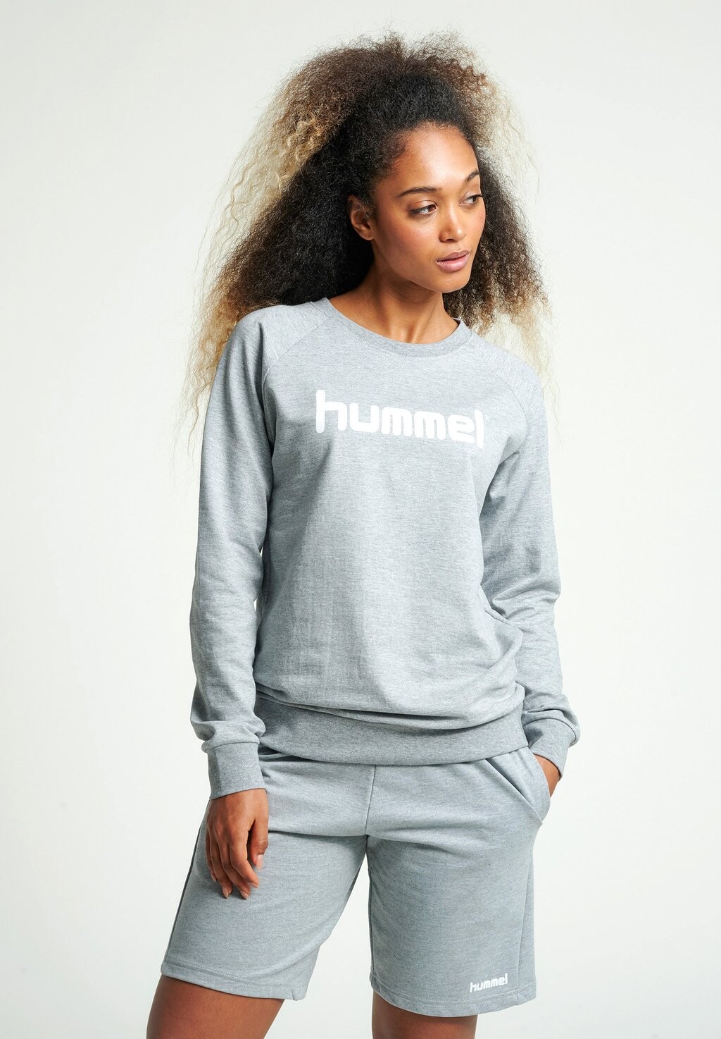 

Свитшот Hummel, цвет grey melange