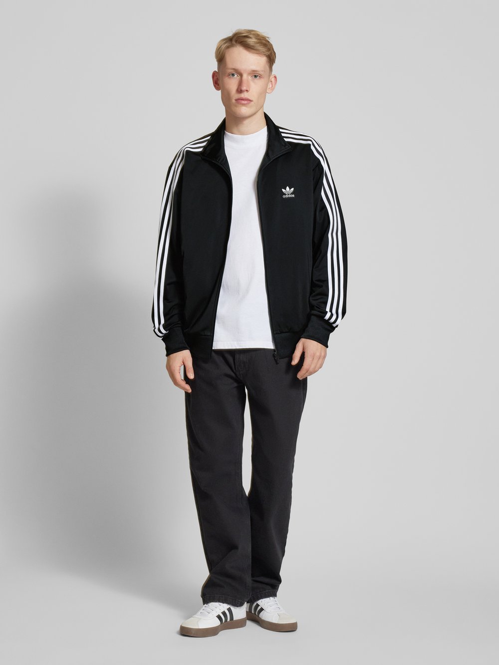 

Толстовка с пришитыми этикетками adidas Originals, черный