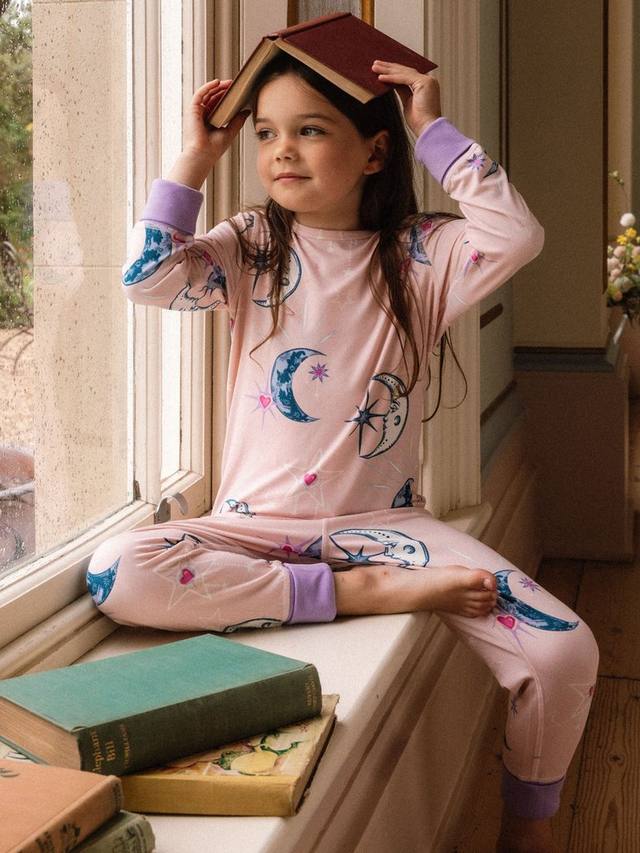 

Детский пижамный комплект Astral Hearts Chelsea Peers, Pink