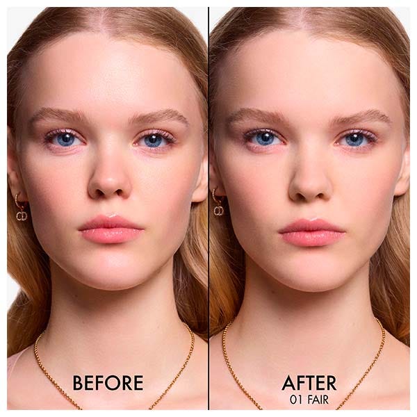Светящаяся матовая фиксирующая пудра DIOR Forever Nude Matte Filter, 01 Fair — фото 3