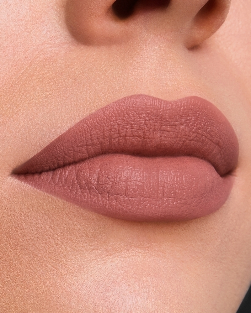 Сменный блок матовой помады чистого цвета, ультраматовая стойкая помада Estée Lauder, atspalvis suit up 3,5 гр — фото 3