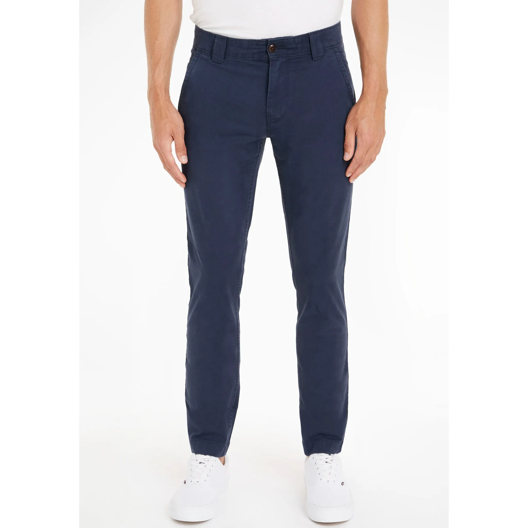 

Брюки-чиносы Tommy Jeans "TJM SCANTON CHINO PANT" с фирменной этикеткой, цвет Twilight Navy