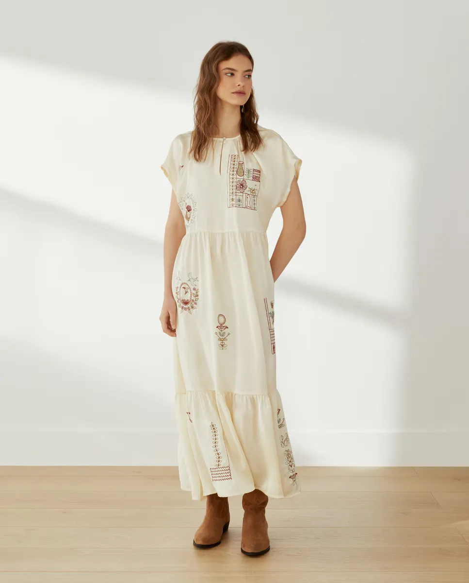 

Женское атласное платье с короткими рукавами Southern Cotton, цвет 120 Crudo