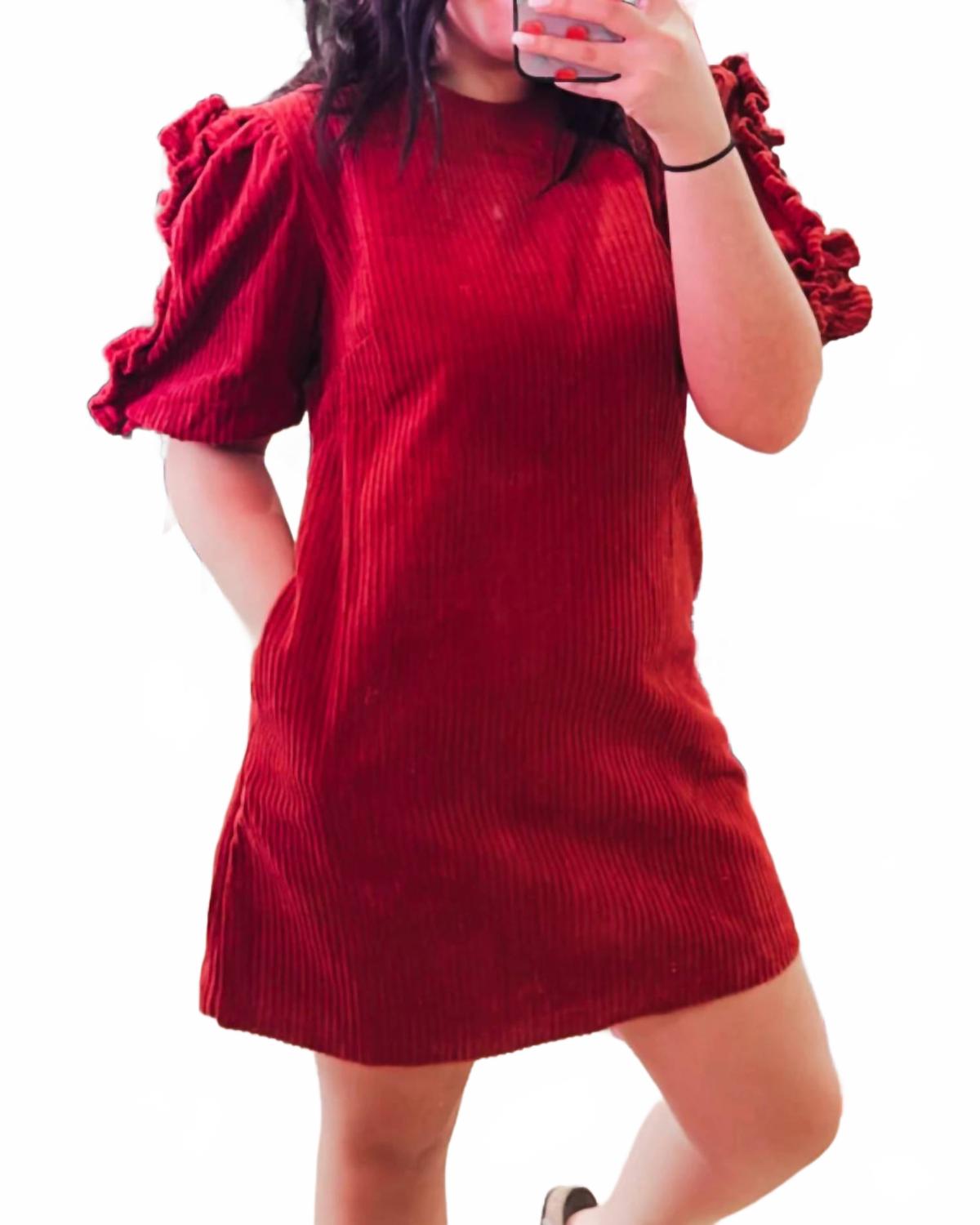 

Красное мини-платье из вельвета с рюшами GEEGEE