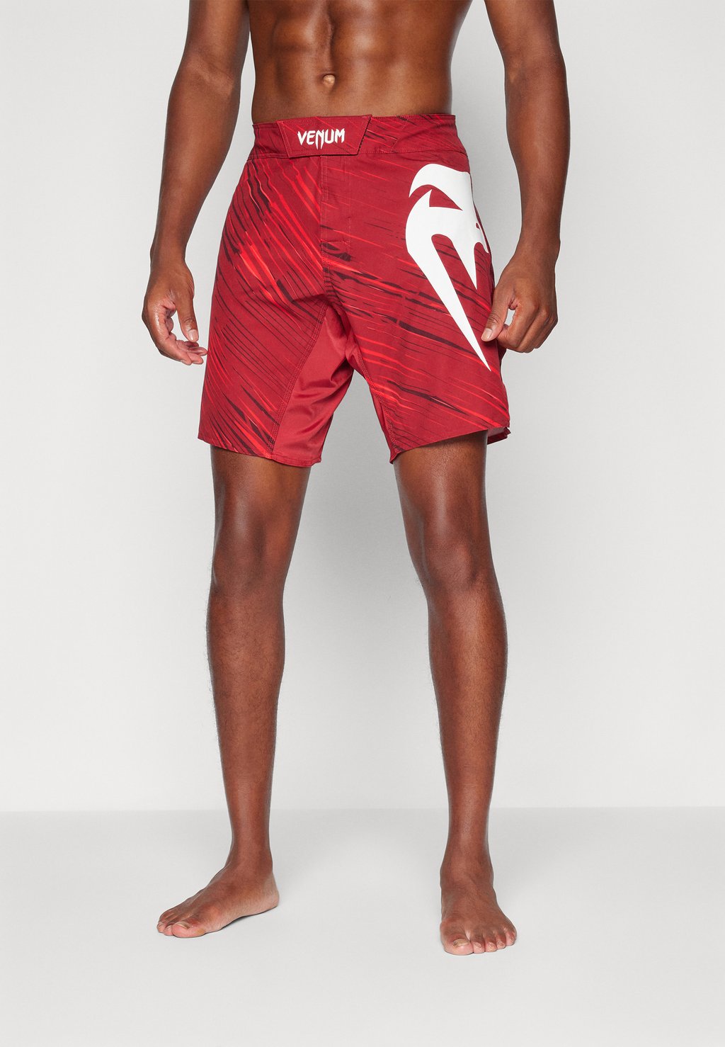 

Спортивные шорты RAPID FIGHTSHORTS Venum, красный