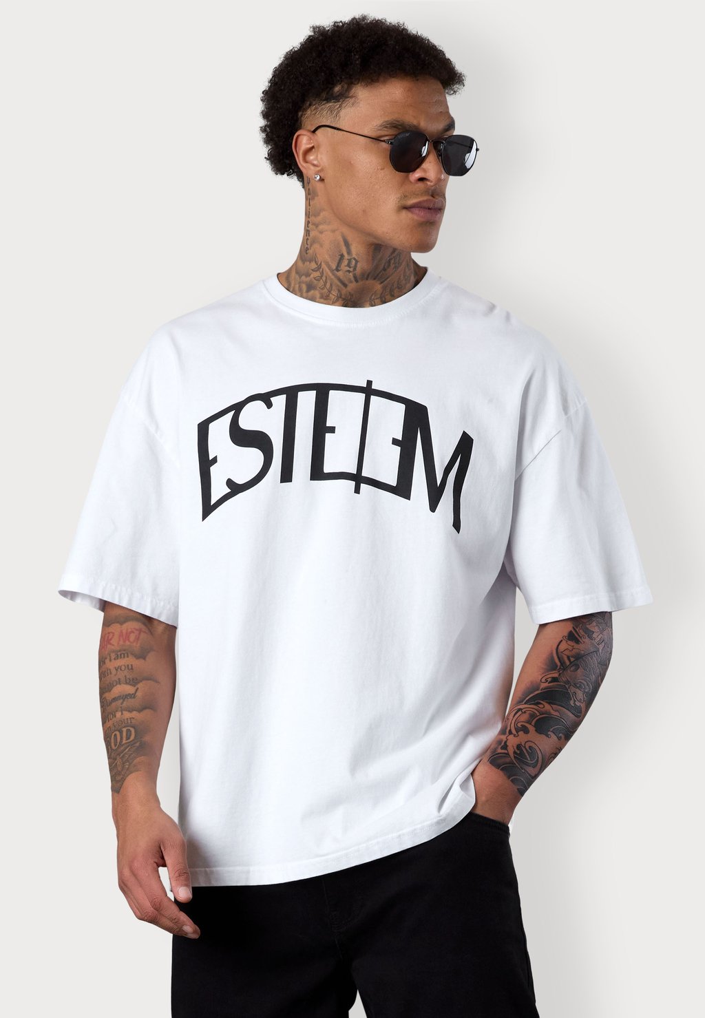 

Футболка с принтом CURVE OVERSIZED ESTEEM, белый