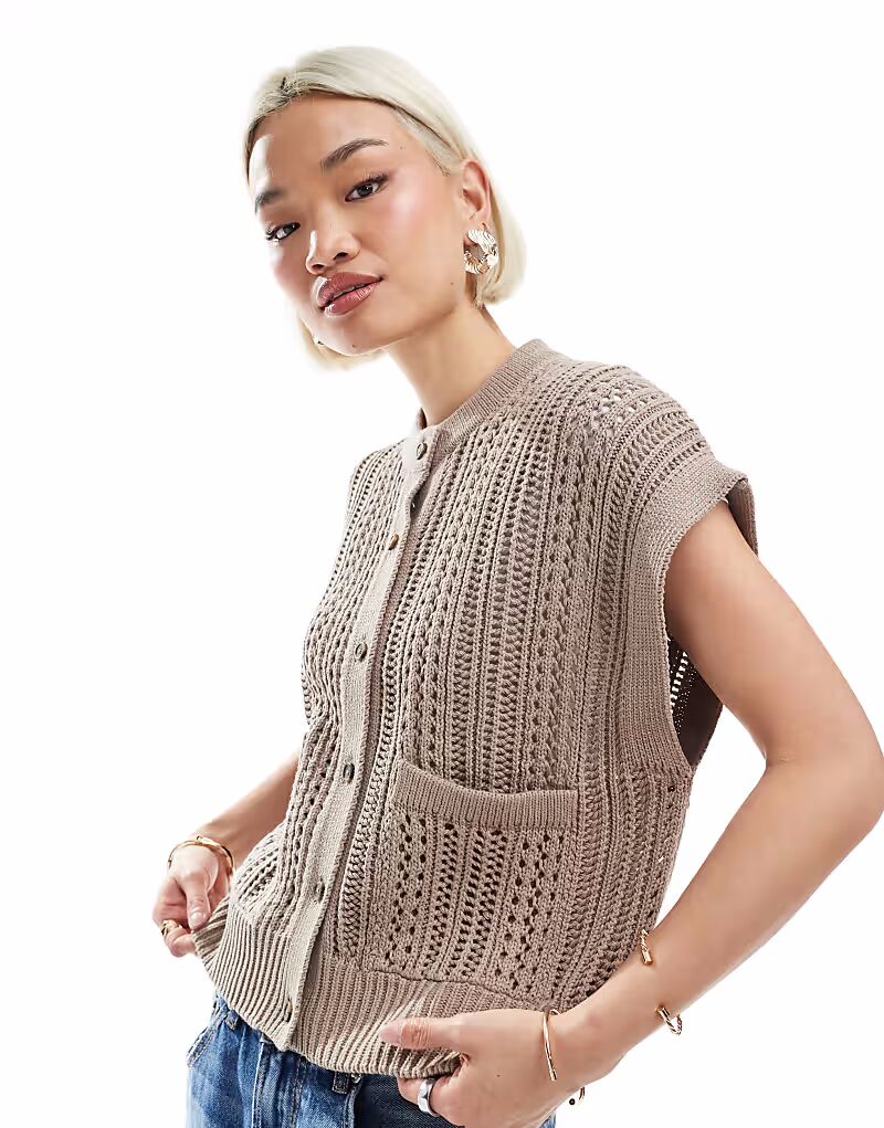 

Жилет свободного кроя с круглым вырезом ASOS DESIGN серо-коричневого цвета