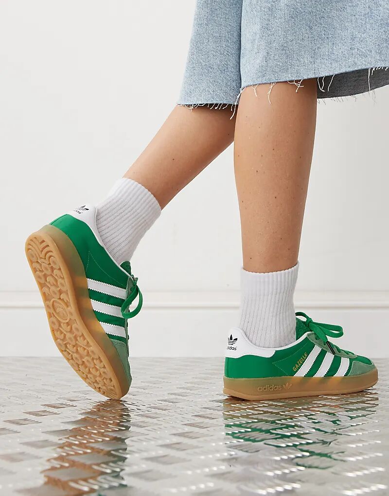 Кроссовки Adidas Originals Gazelle Indoor в зелено-белом цвете — фото 2