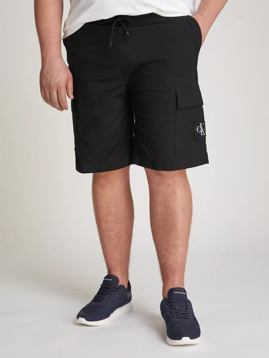 

Шорты карго Calvin Klein Jeans Plus "PLUS WASHED CARGO SHORT", большие размеры, черный