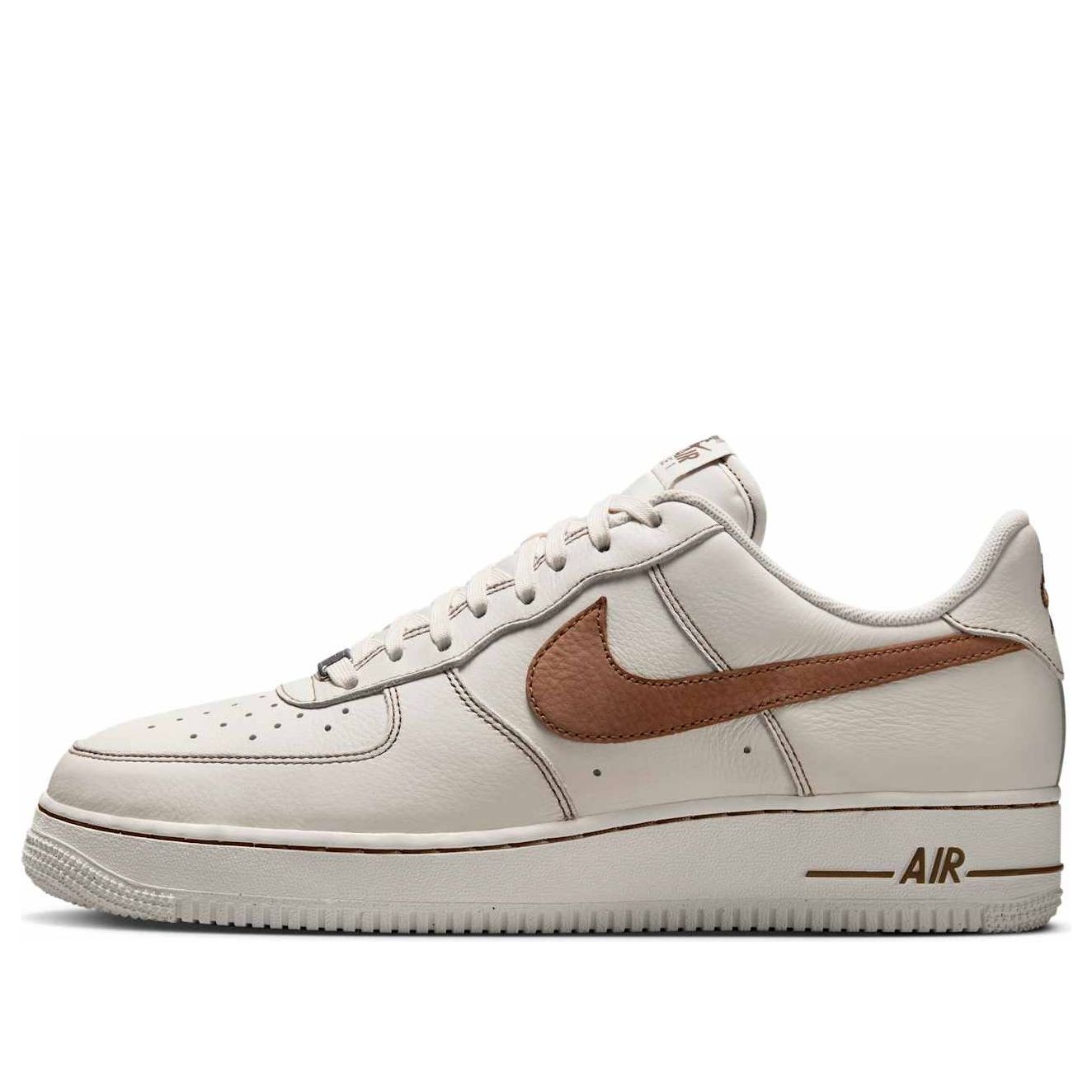 

Кроссовки Nike Air Force 1 '07 LV8 'Ivory Saddle Brown'