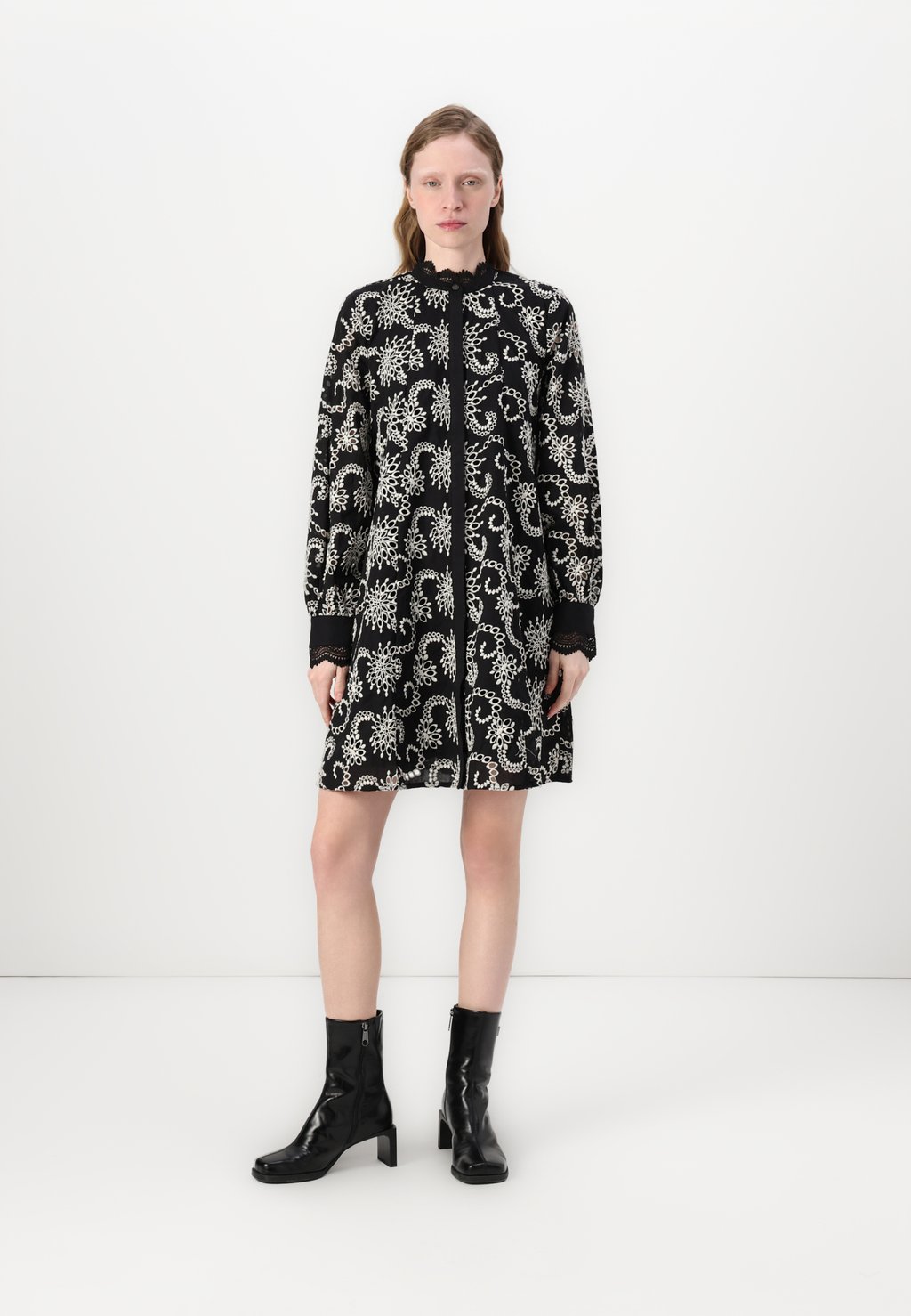 

Платье-рубашка DULCAMARA OCEANI DRESS Bruuns Bazaar, черный