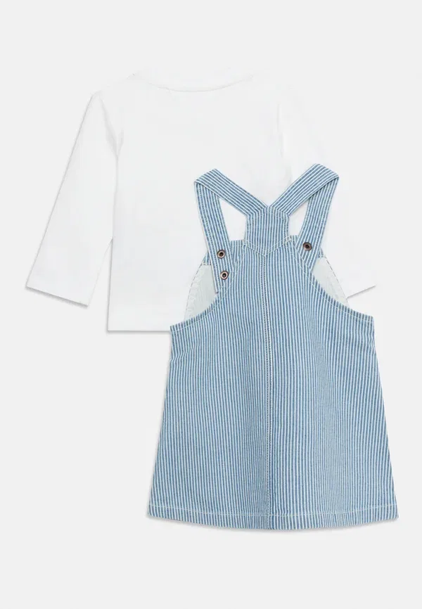 Платье-комбинезон Tommy Hilfiger Stripe dungaree dress denim dress, светло-голубой — фото 4