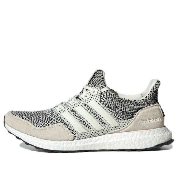 

Кроссовки ultraboost 1.0 rlea lab Adidas, белый