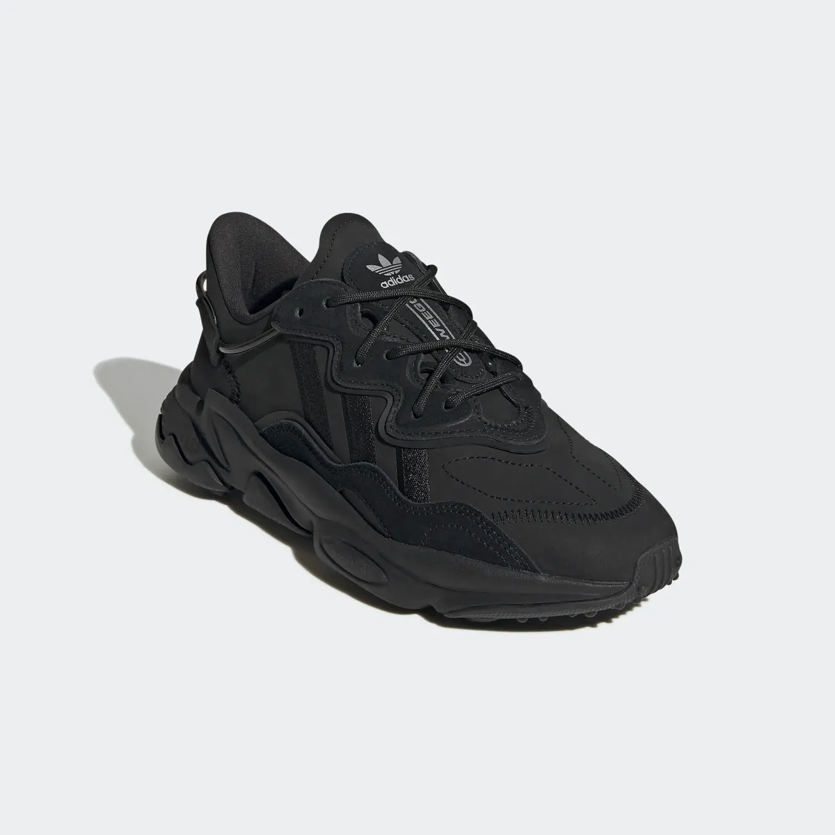 

Кроссовки Adidas Originals "OZWEEGO", цвет Core Black / Core Black / Silvmt