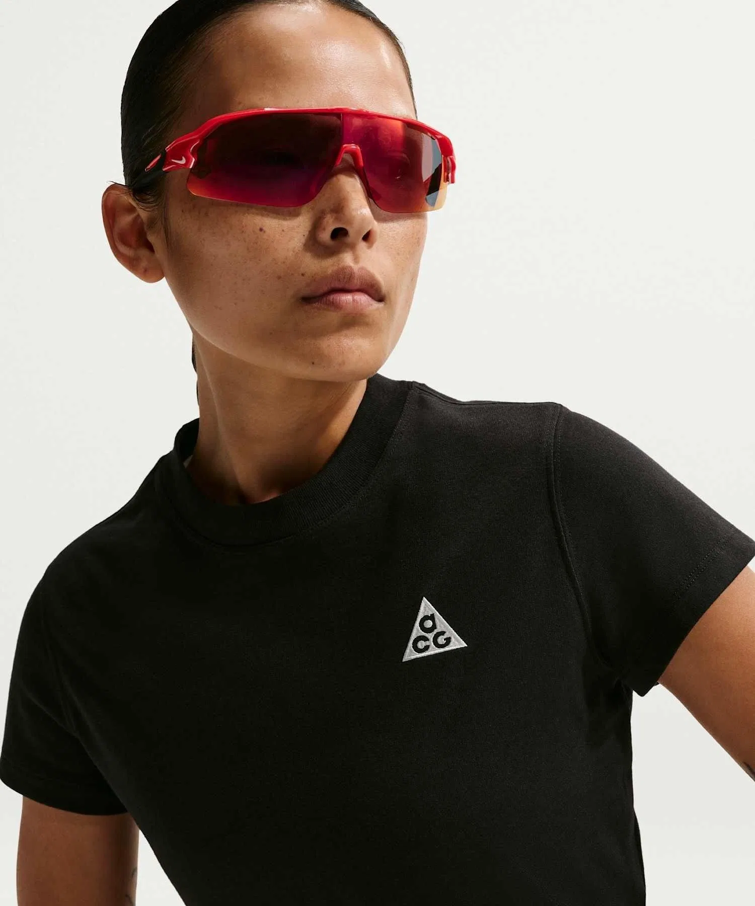 Женская футболка Nike ACG Dri-FIT с коротким рукавом — фото 3
