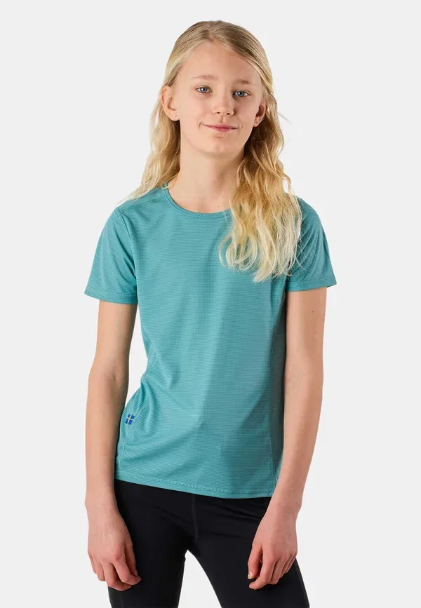 Футболка Swedemount Ultra light tee girl basic t-shirt, цвет морской зелени — фото 2