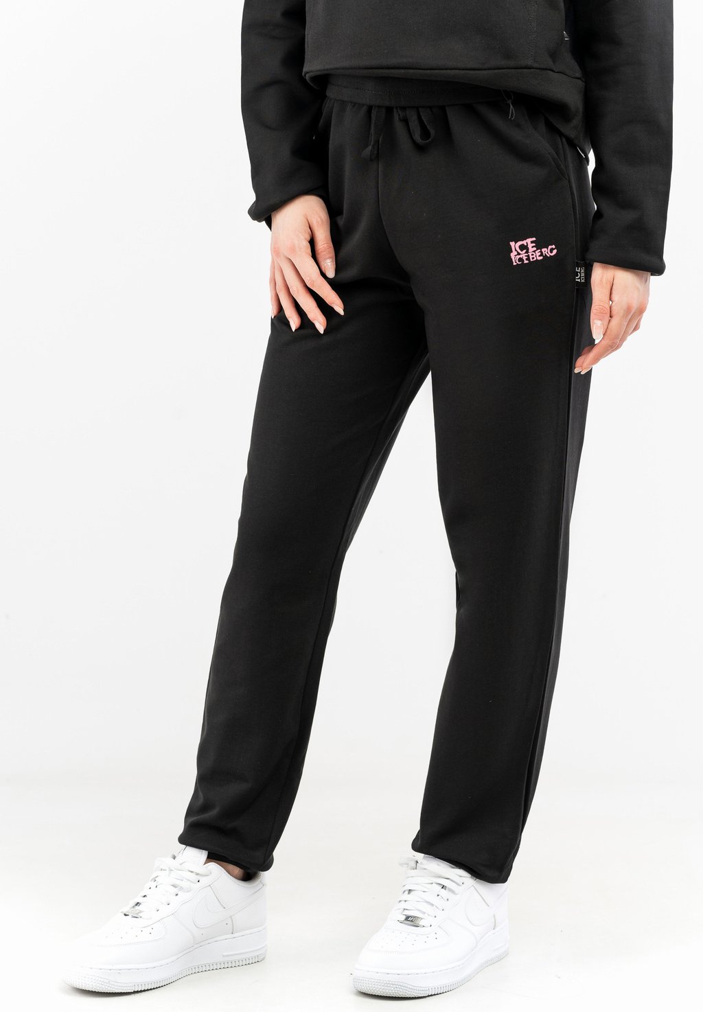 

Спортивные штаны STRAIGHT CUT WITH BACK LOGO ICE ICEBERG, черный