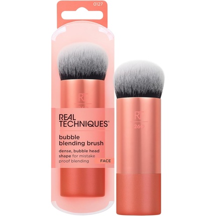 

Кисть для макияжа Bubble Blending Brush, многофункциональная кисть для жидких кремовых и пудровых продуктов, уникальная головка Bubble Brush, синтетическая щетина, веганский продукт, не тестируется на животных Real Techniques