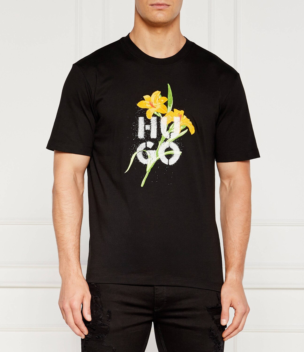 

Футболка HUGO Dilablumi Regular Fit, черный