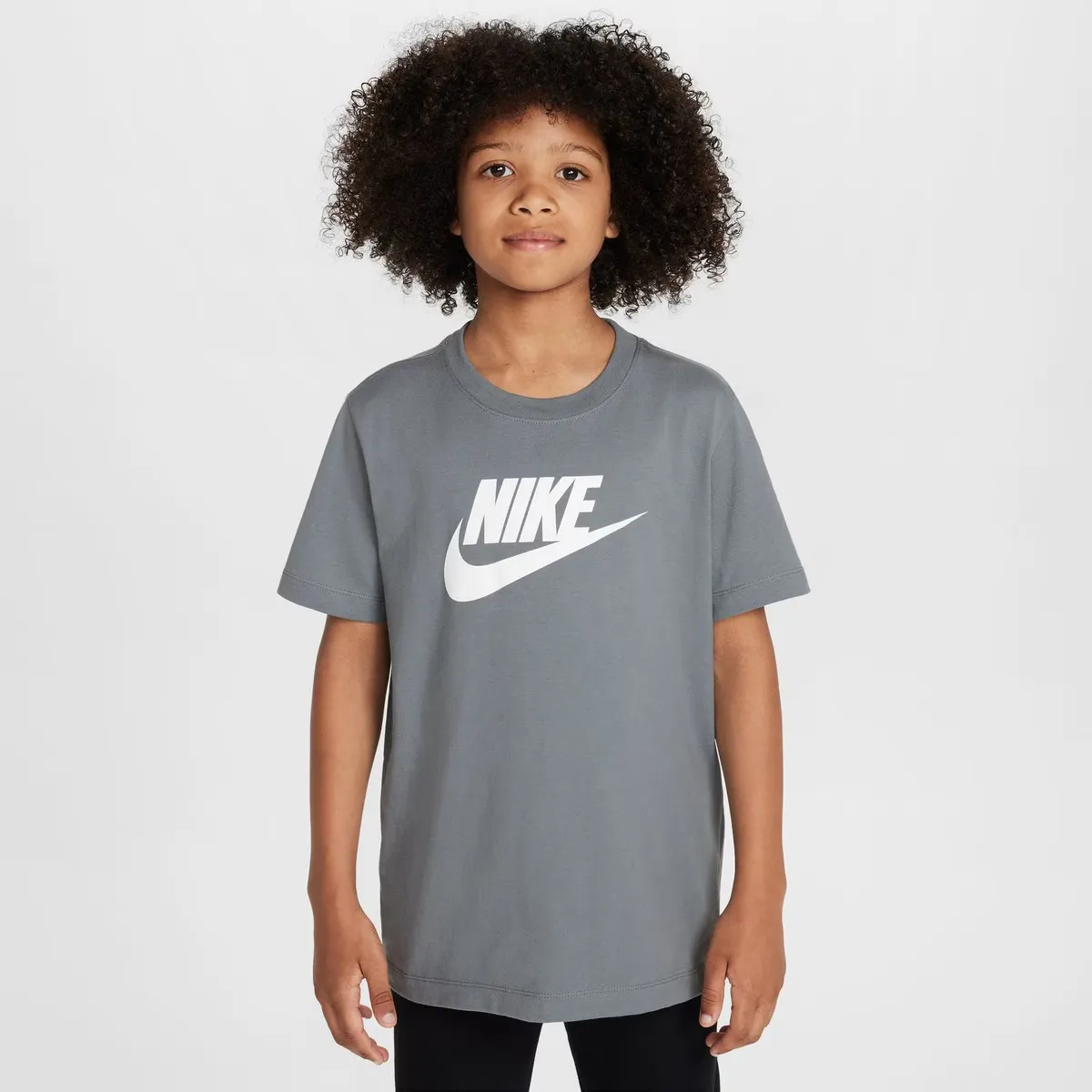 

Спортивная одежда Nike Детская футболка, серый