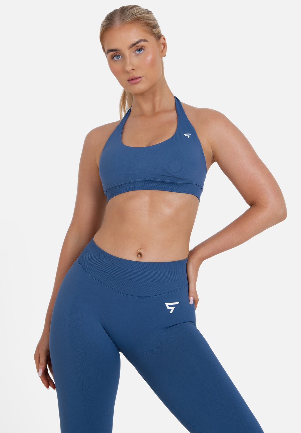 

Спортивный бюстгальтер средней поддержки EVE SEAMLESS HALTER SQUATPROOF, синий