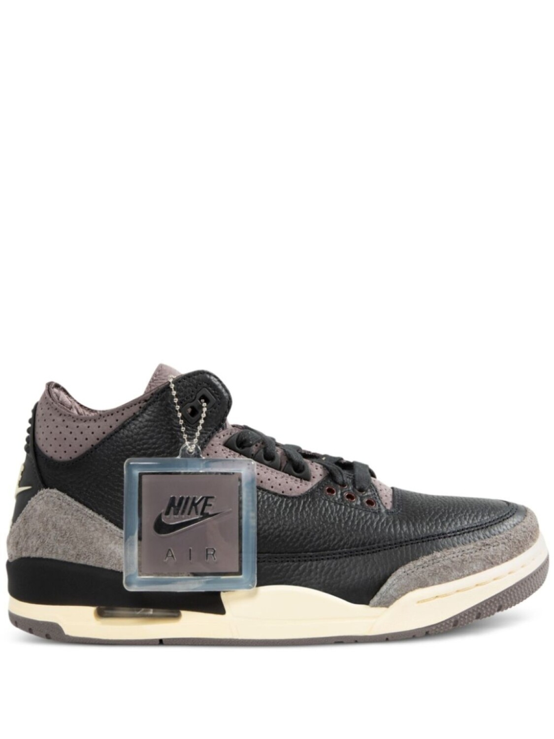 

Кроссовки Air 3 Retro из коллаборации с Ma Maniére Jordan, черный
