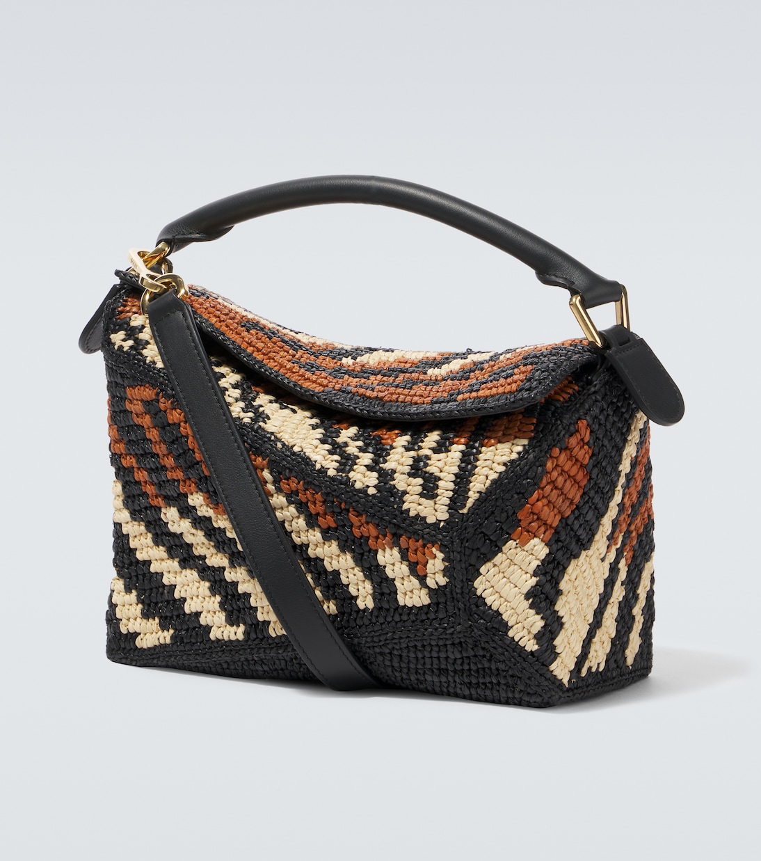 

Paula's Ibiza Puzzle Edge маленькая плечевая сумка Loewe, Black/ Honey Gold