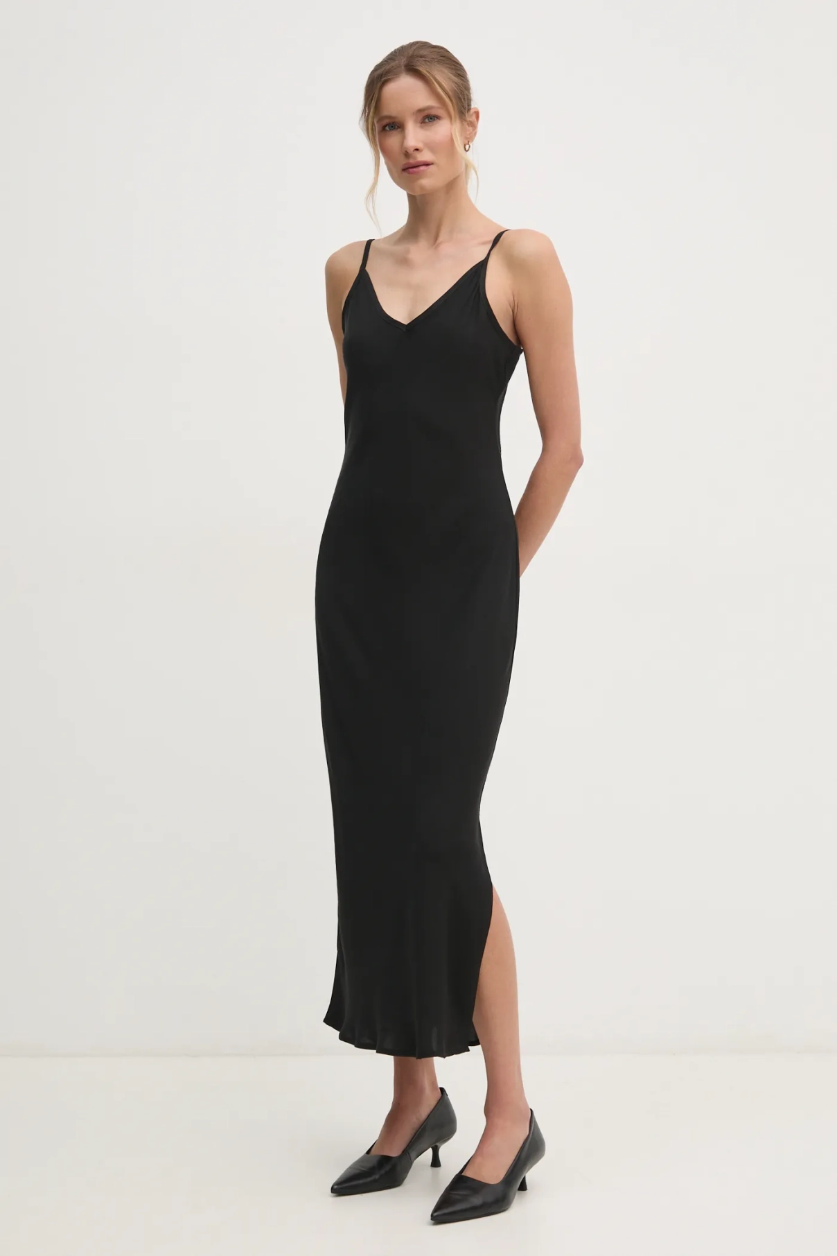 

Дкное платье DKNY, черный