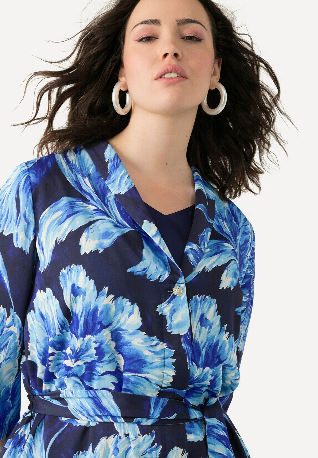 

Классическое пальто FLORAL 3/4 SLEEVE WRAP Ulla Popken, синий