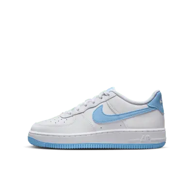 

Кроссовки Nike Air Force 1, цвет White/White/Aquarius Blue