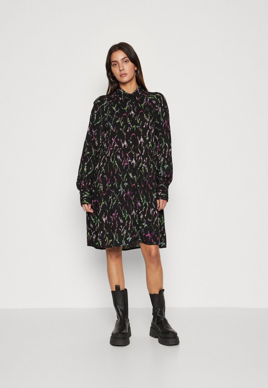 

Классическая рубашка YAS YASLINIRA SHIRT DRESS, черный