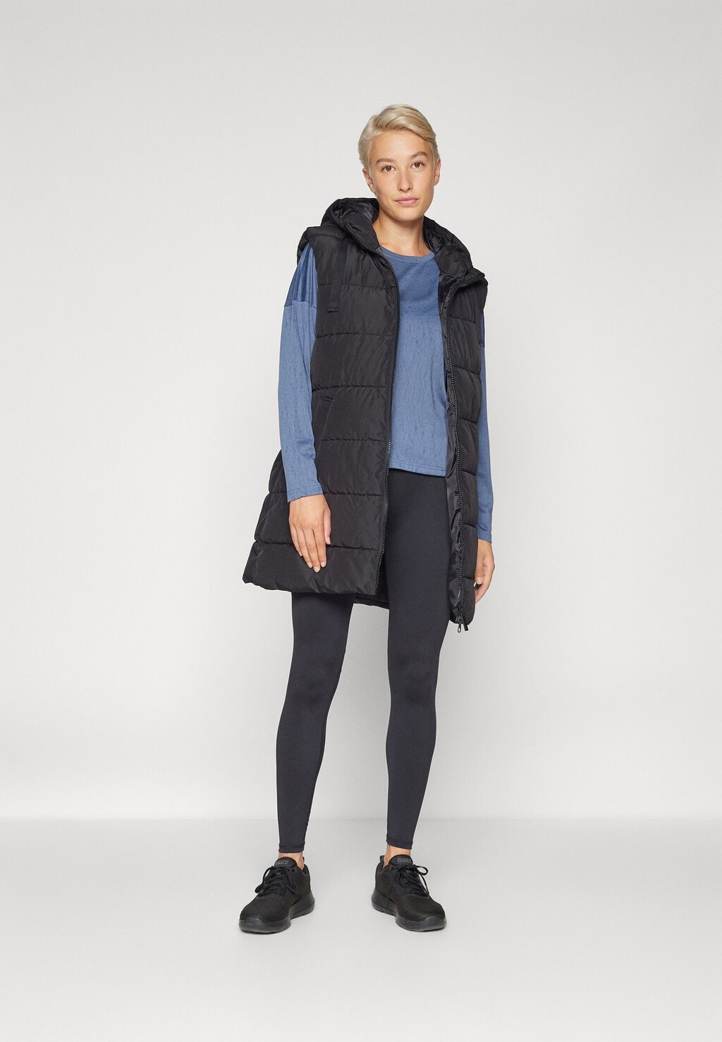

Жилет ONPCLAIR PUFFER HOOD ONLY Play, черный