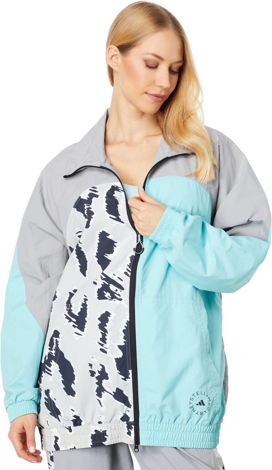 

Куртка Adidas Sportswear Woven Tracktop Animal Print HA8968, цвет Splash/Black/White