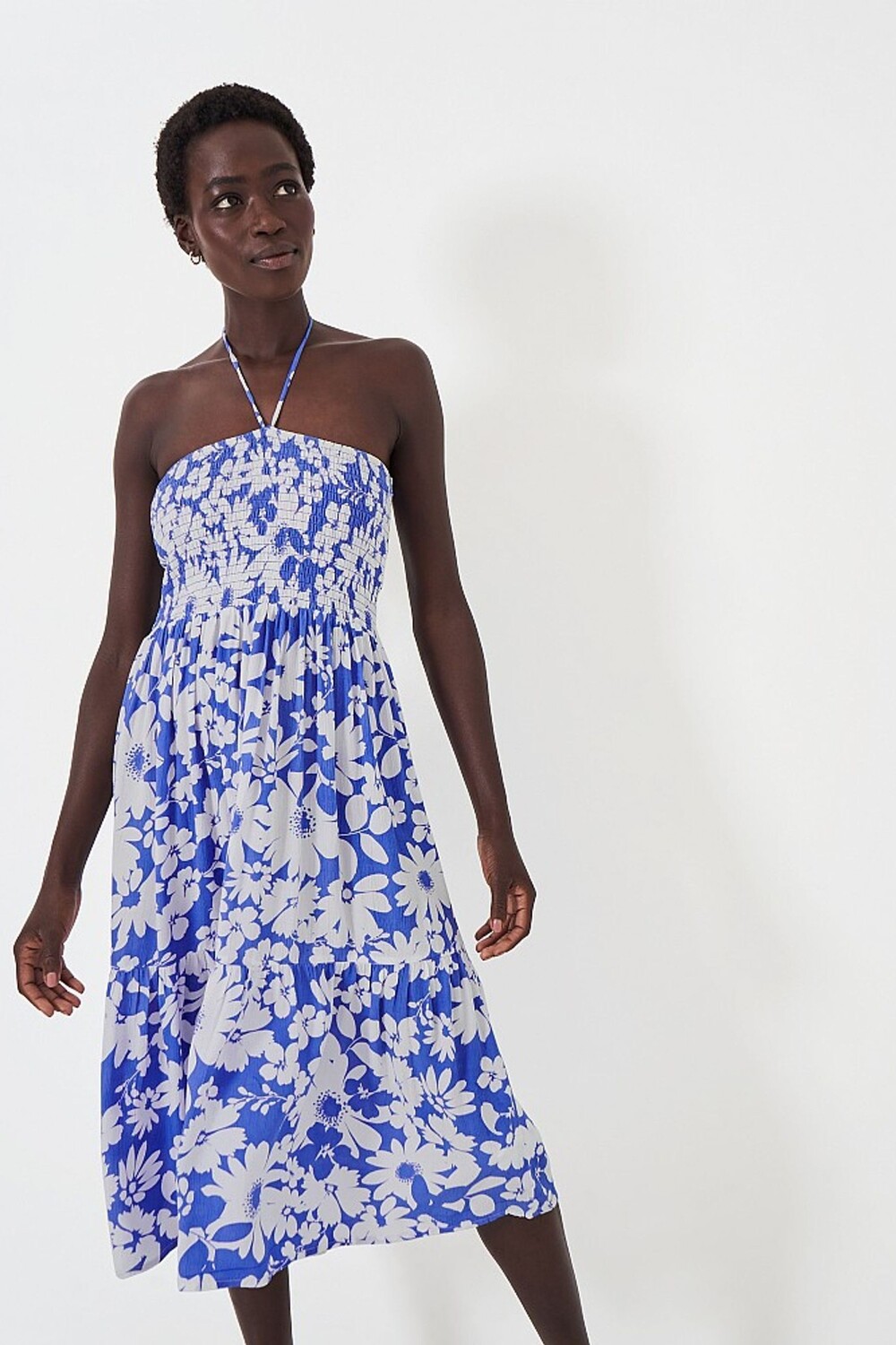 

Свободное ярусное платье из вискозы с цветочным принтом Crew Clothing Company, синий