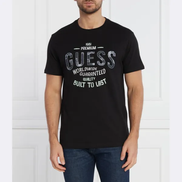 

Футболка SS с нашивкой Guess, стандартный крой Guess, черный