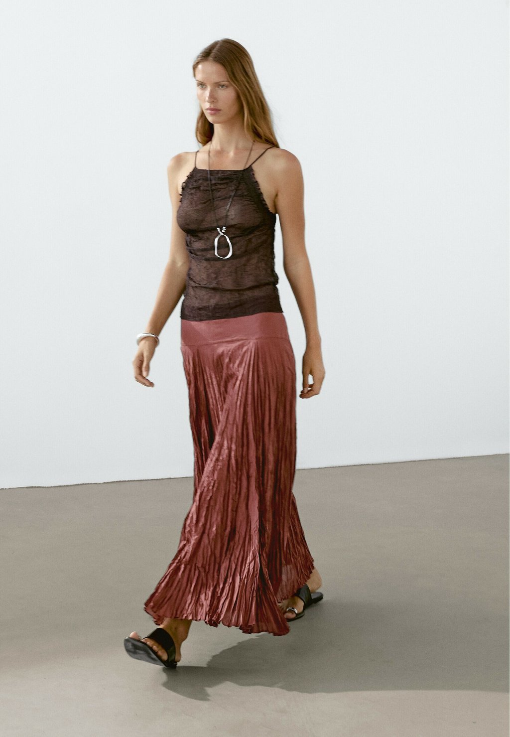 

Юбка макси Pleated skirt Massimo Dutti, темно-красный