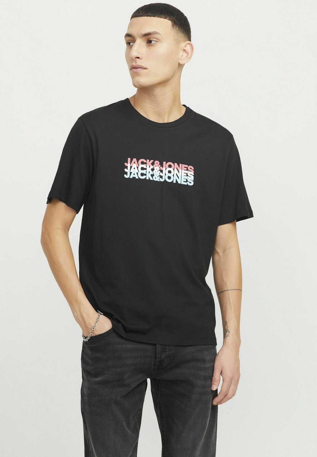 

Футболка с принтом CREW NECK Jack & Jones, черный