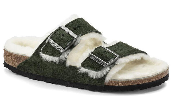 Тапочки arizona shearling sandal suede leather narrow fit 'green' Birkenstock, зеленый — фото 3