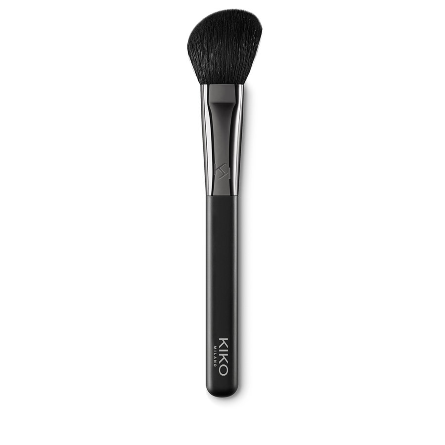 

KIKO Milano, Face 10 Blush Brush, кисть для румян с косым срезом. бронзирующие пудры и хайлайтеры