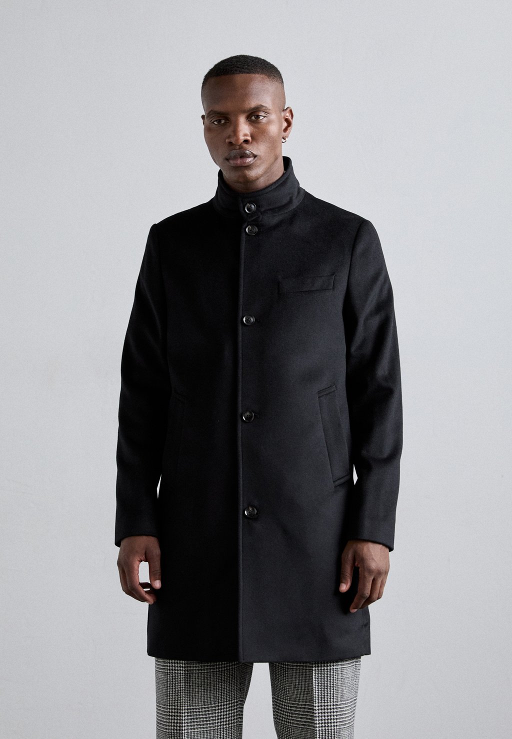 

Классическое пальто JESSE MELTON COAT J.LINDEBERG, черный