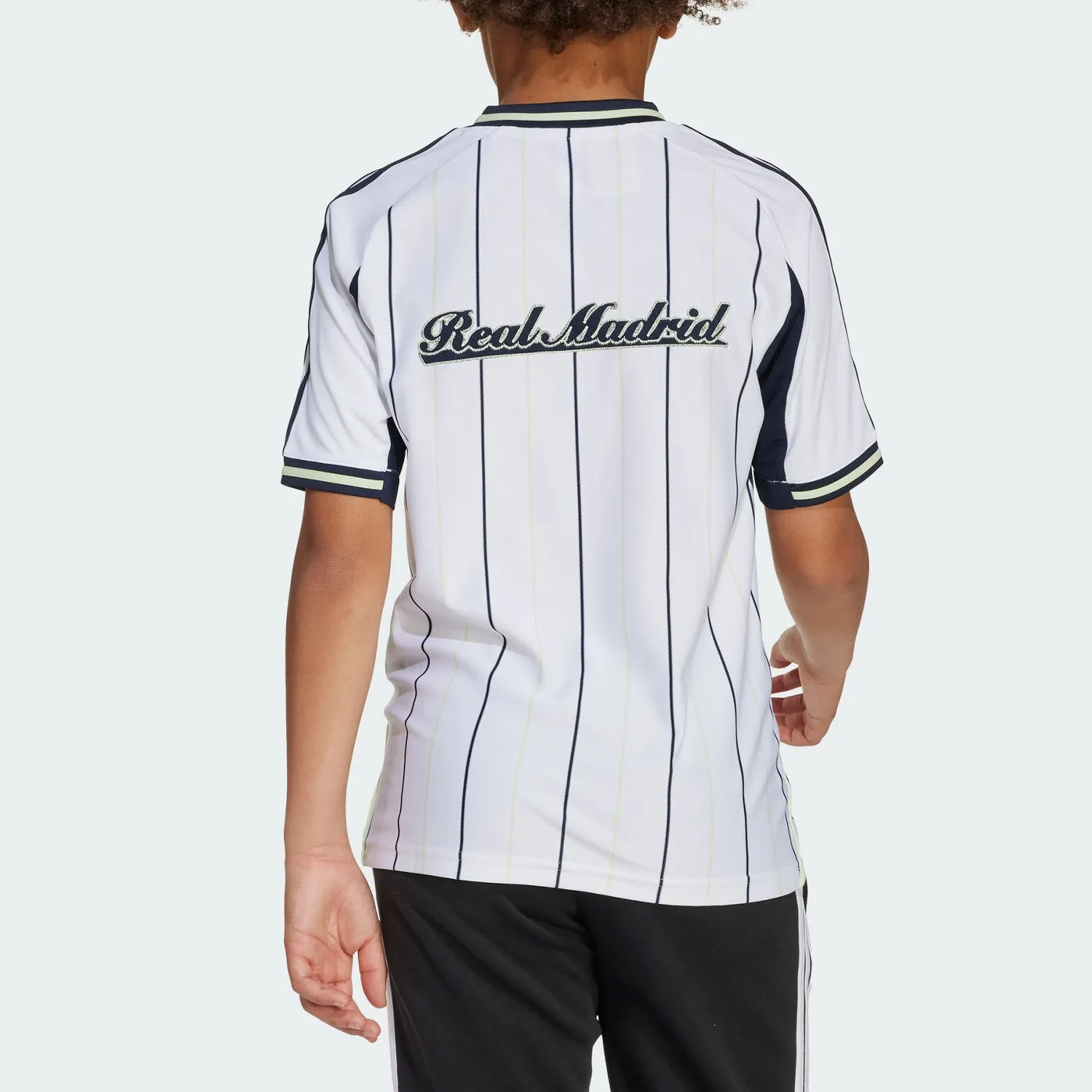 Футболка Real Madrid SS25 US PACK SHIRT детская Adidas, White/Legend Ink — фото 4