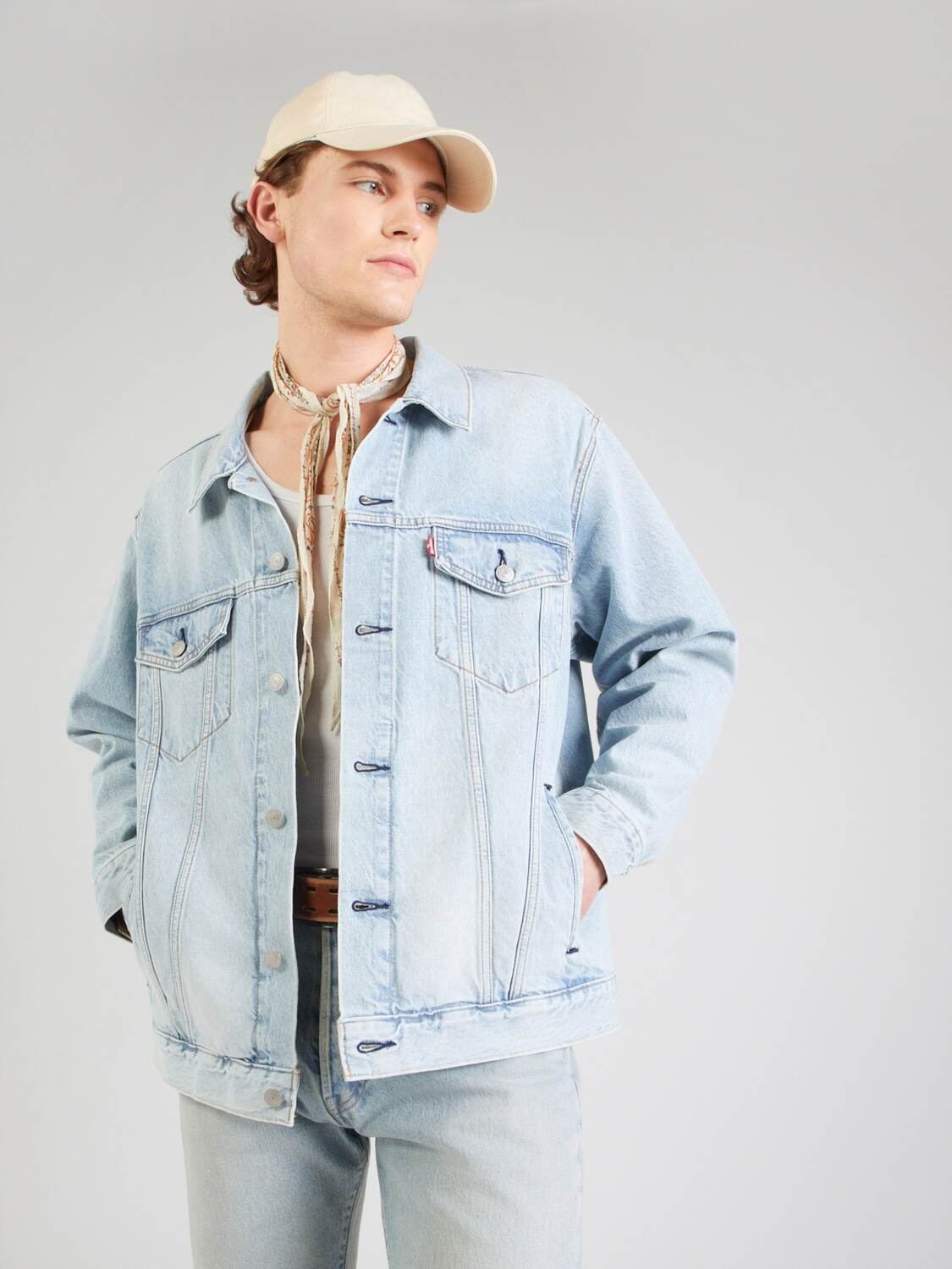 LEVI'S  Демисезонная куртка 'Relaxed Type III Trucker Jacket' в светло-голубом цвете — фото 3