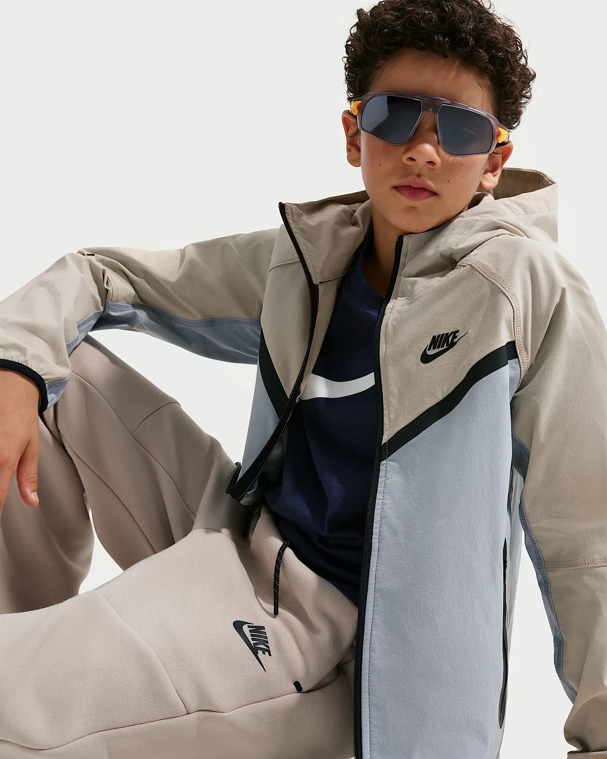 Детская куртка Nike Tech для мальчиков, Wolf Grey/Cream II/Black — фото 3